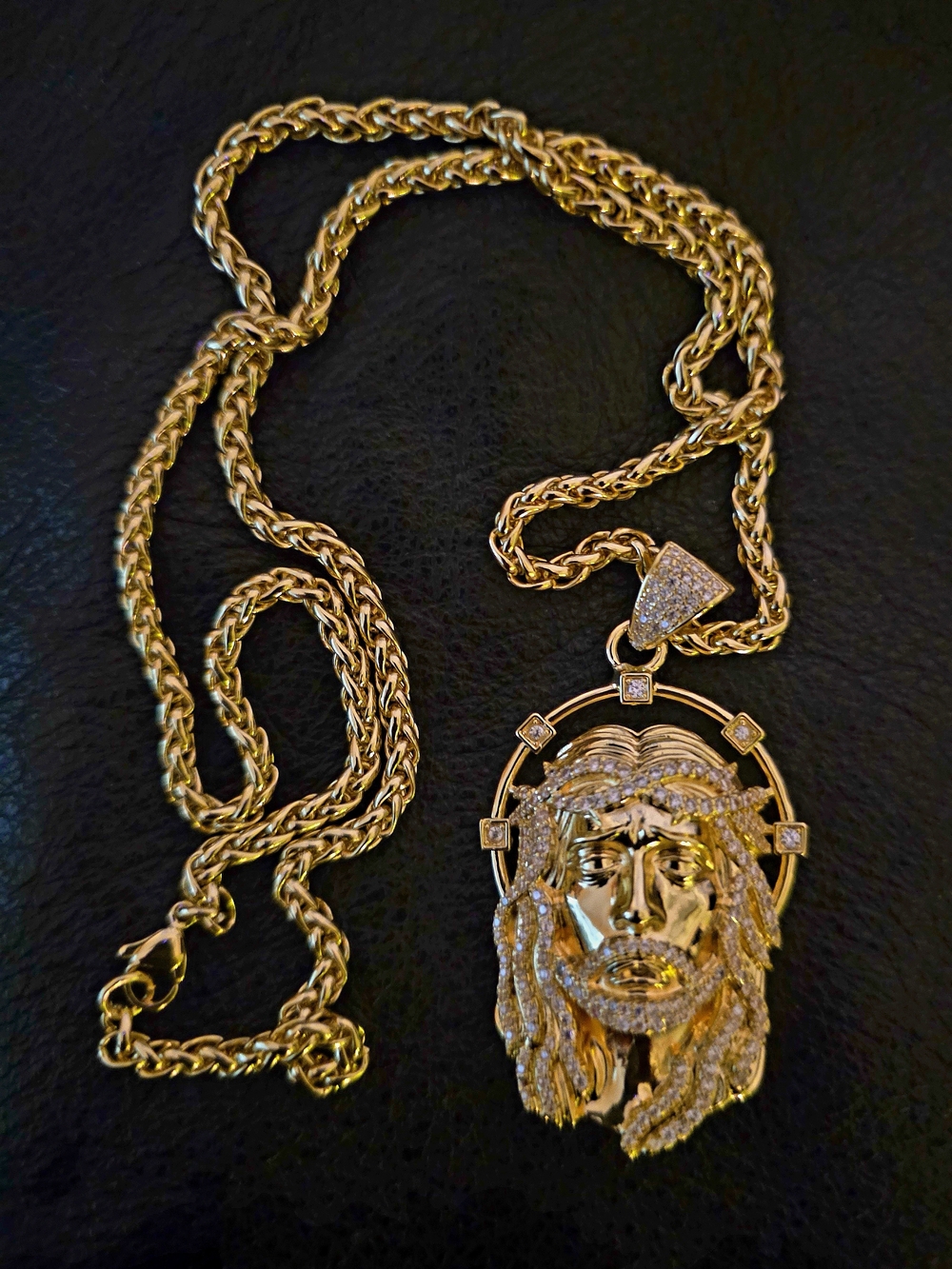 Source Unknown Gold-Tone Men's Jesus Face Pendant Necklace